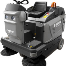 Подметальная машина LAVOR Professional SWL R 1100 ST (с японским двигателем Honda)