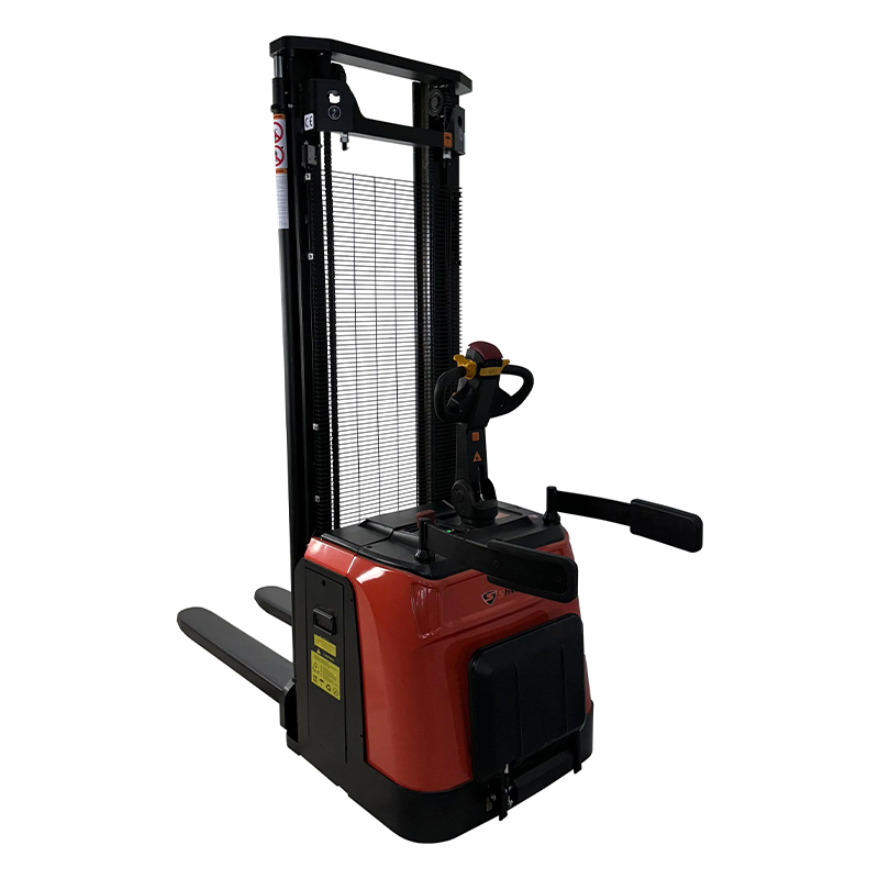 Штабелер самоходный с платформой оператора Shtapler QBD 1660 (L175)