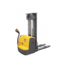 Штабелер самоходный XILIN CTDR15-III 1,5 т 5 м (сопровождаемый)